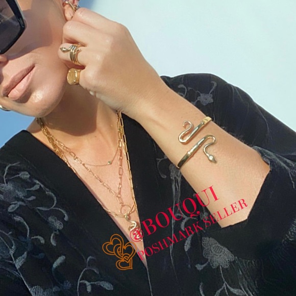 BLOGGERS FAV ZARA EMBROIDERED VELVET KIMONO - Picture 11 of 11